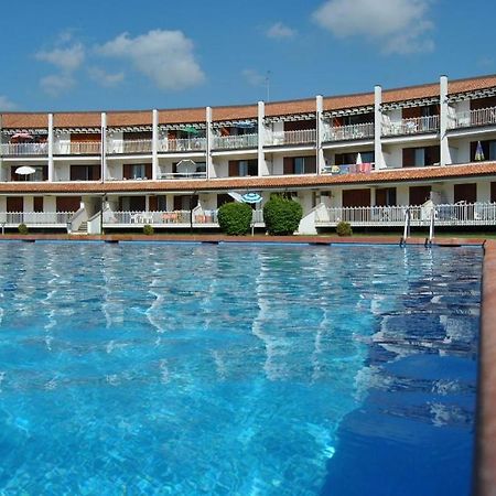 Residence Selenis Bilocale Vista Piscina - Agenzia Cocal Caorle Exterior foto